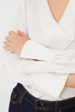 Ivory Symone Long Sleeve Cowl Neck Top -Staudes Store E32sycZ3Bgy8q2ihlx0QEUOLsiqH7Esr 1