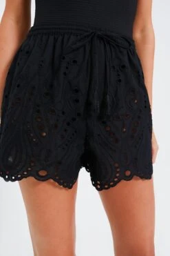 Tangier Border Embroidered Nero Jasper Shorts -Staudes Store rEn4ndgARRmwt2ukWGLBAYWortujRPUe 1
